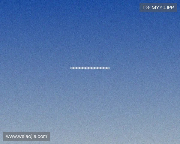 泽连斯基访美期间赠特朗普高尔夫球杆引发广泛关注与热议